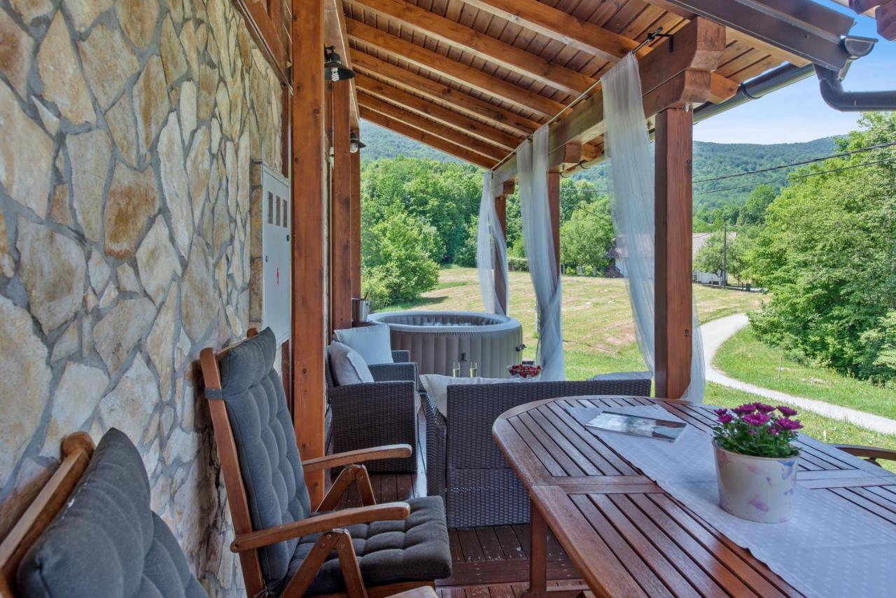 B&B Plitvice Lakes Villa Irene Селиште-Дрежничко Экстерьер фото