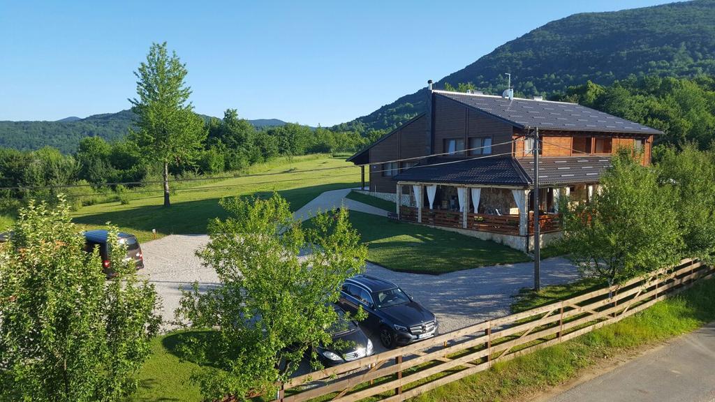 B&B Plitvice Lakes Villa Irene Селиште-Дрежничко Экстерьер фото